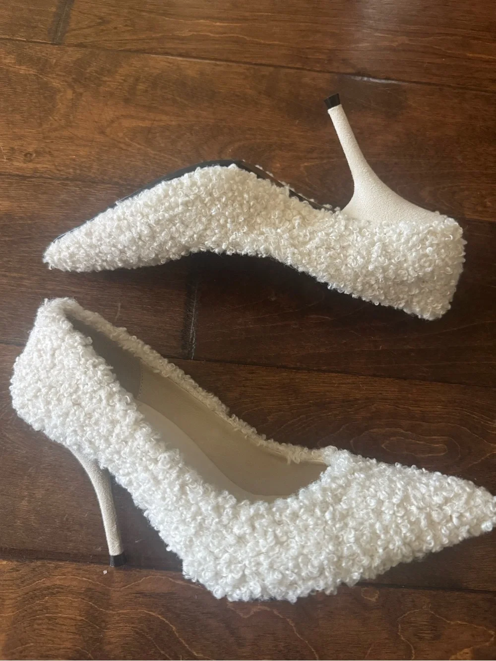 Brand new never worn Jeffrey Campbell Shearling pumps